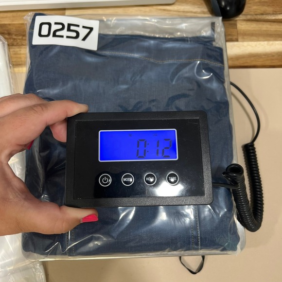 J Mclaughlin Dominca Shorts 4 NEW FLAWED Denim Chambray Cotton Button Blue - Picture 8 of 8